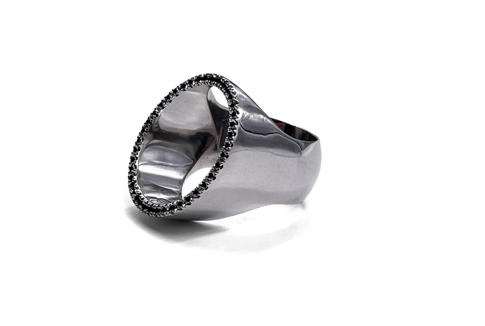 Loop Diamond, in argento 925 e diamanti, 100% Made in Italy