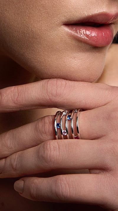 Pentagram Diamond - Ring in 925 silver and 14 zircons